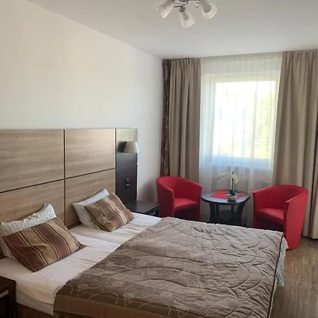 454 W Diva Apartment