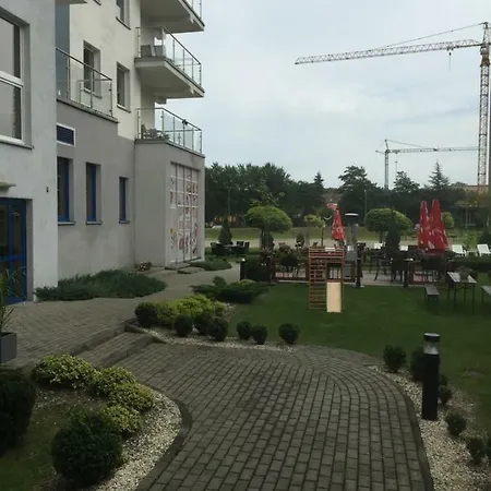 454 W Diva Apartment