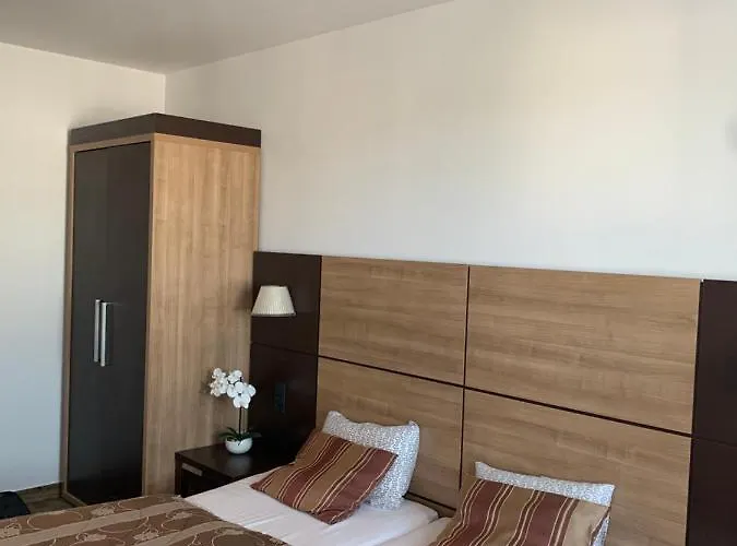 454 W Diva Apartamento